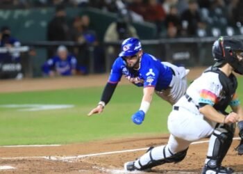 Naranjeros vienen de atrás contra Charros