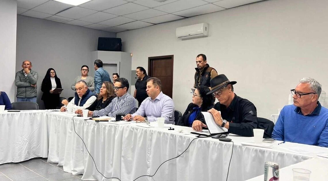 Acuerdan turisteros de Peñasco solicitar emergencia económica por cierre de garita Sonoyta-Lukeville Acuerdan turisteros de Peñasco solicitar emergencia económica por cierre de garita Sonoyta-Lukeville