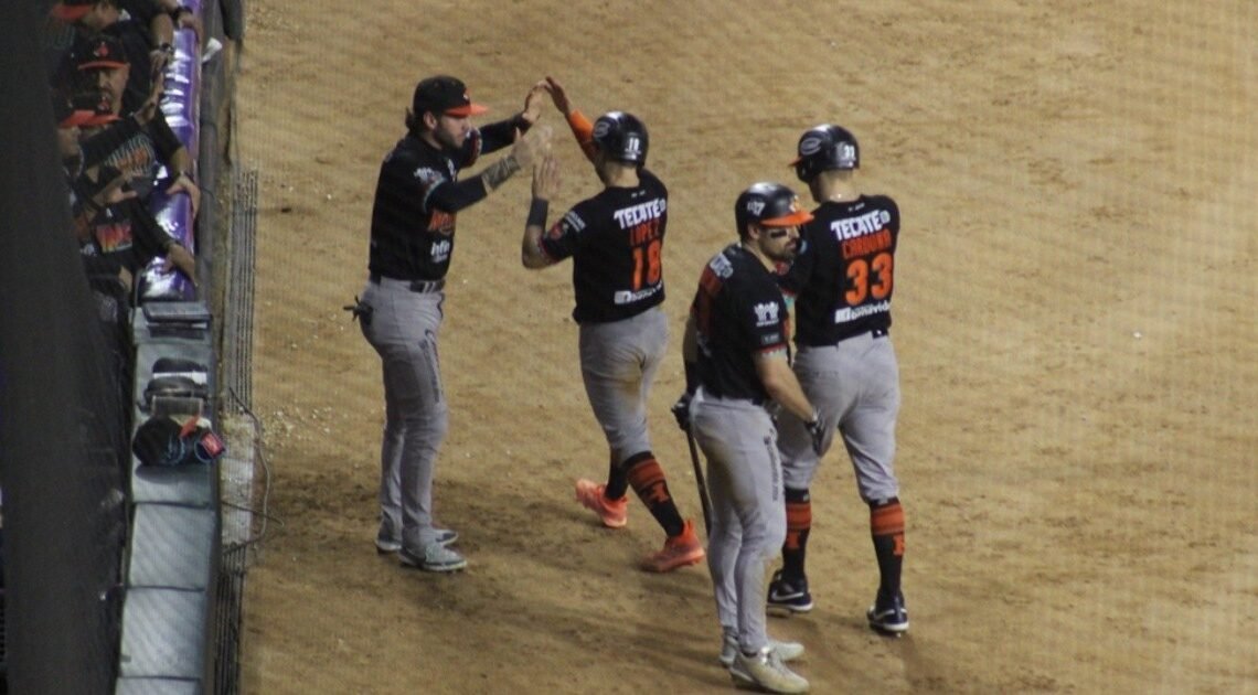 Pitcheo de Naranjeros domina a Tomateros y da la serie a Hermosillo