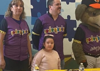 Presenta Naranjeros de Hermosillo un jersey especial Teletón en apoyo al CRIT Sonora