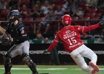 Venados frenan a Naranjeros