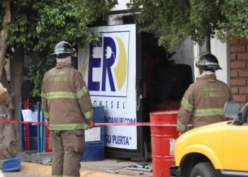 Explosión en taller de soldadura en Hermosillo deja joven con graves quemaduras