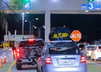 Reportan poca afluencia de vehículos en casetas de cobro