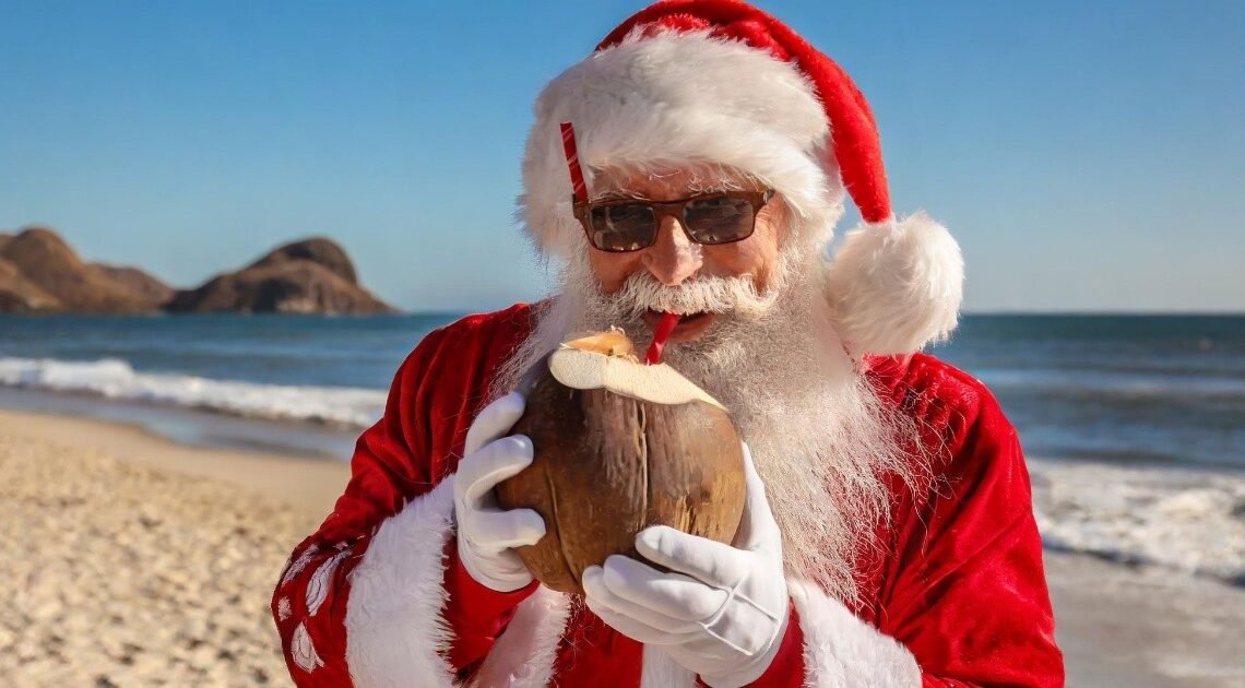 Santa Claus recarga energías en Playas de Sonora tras una larga travesía alrededor del mundo; imágenes generadas con IA