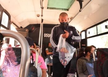 Alerta en transporte: vendedores de dulces se vuelven amenazas