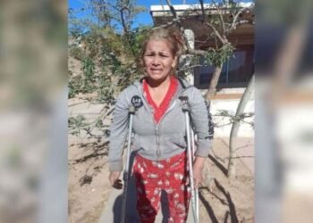 Abuela solicita ayuda para que su nietecito tenga un regalo en navidad