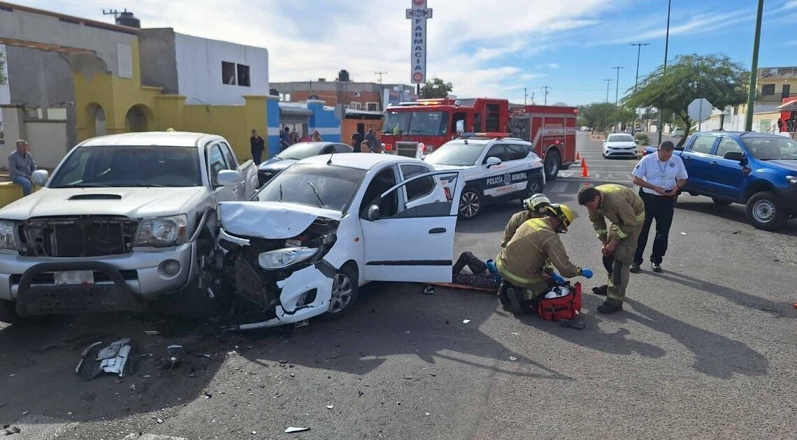 Una persona lesionada tras accidente automovilístico en la colonia Las Lomas
