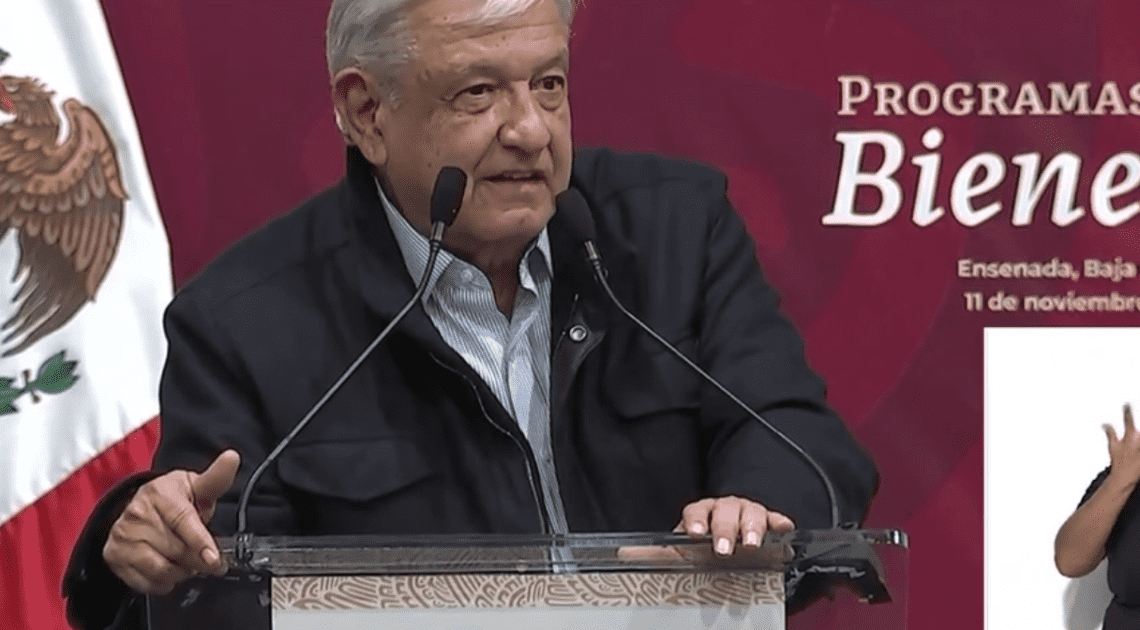 Pensión a personas con discapacidad será derecho constitucional: AMLO Pensión a personas con discapacidad será derecho constitucional: AMLO