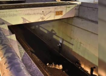 Jinete y su caballo sufren caída al puente desnivel de San Pedro El Saucito