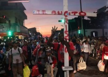 Sale de Chiapas en Nochebuena la caravana migrante más grande del año: 10 mil personas rumbo a EU
