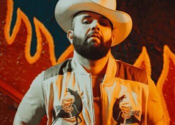 Agotan varias secciones del concierto de Carin León en Hermosillo