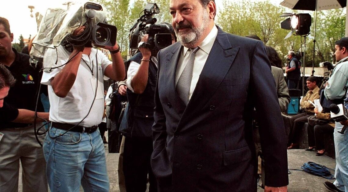 Carlos Slim, el hombre más rico de México, supera los 100 mil millones de dólares por primera vez