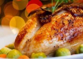 Encarece cena navideña 50% más que el año pasado