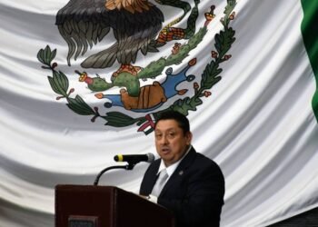 Cámara de Diputados aprueba desafuero del Fiscal Uriel Carmona