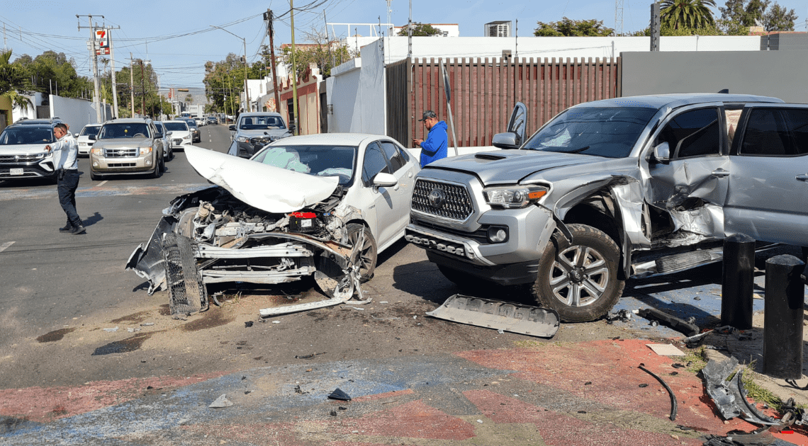 Una persona lesionada tras choque registrado el sábado en Hermosillo