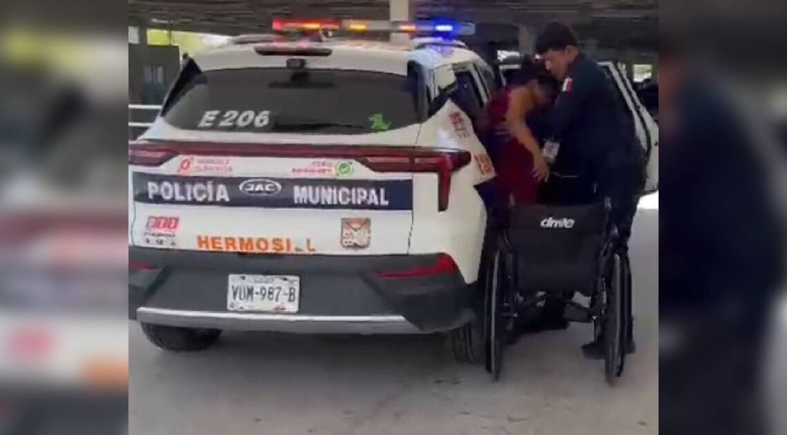 Policías auxilian a joven embarazada e inconsciente dentro de taxi
