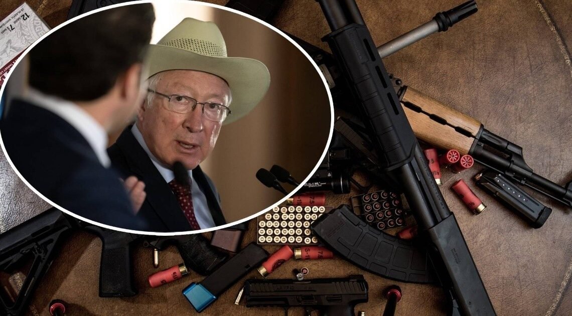 Estados Unidos reconoce que más del 70 % de las armas que usa el crimen organizado en México llegan de su país