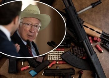 Estados Unidos reconoce que más del 70 % de las armas que usa el crimen organizado en México llegan de su país