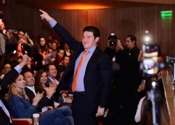 Claudio X. González se lanzó contra Samuel García para evitar que sea candidato: AMLO