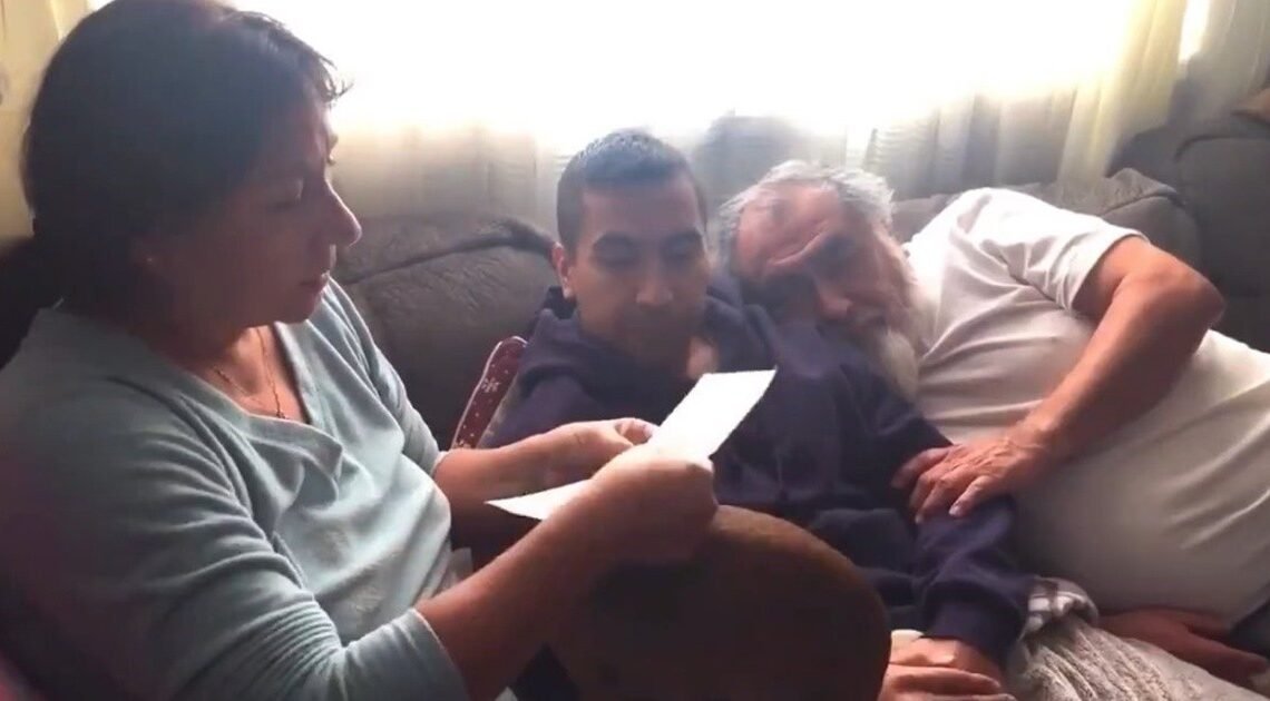 El mejor regalo de Navidad de un hijo a sus padres | Noticias de México El mejor regalo de Navidad de un hijo a sus padres | Noticias de México
