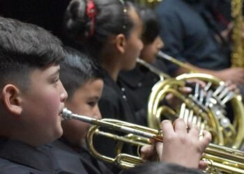 Niños y jóvenes de Nogales musicalizan la Navidad | Noticias de México