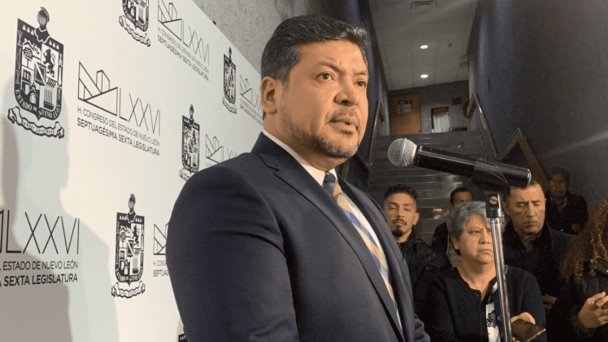 Niegan acceso a Luis Enrique Orozco a Palacio de Gobierno en NL Niegan acceso a Luis Enrique Orozco a Palacio de Gobierno en NL