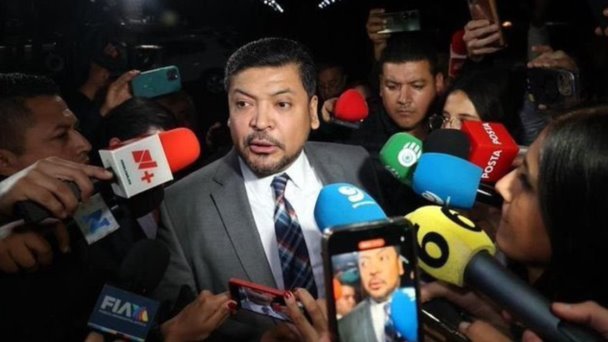NL: Luis Orozco llega al Palacio para tomar protesta como gobernador NL: Luis Orozco llega al Palacio para tomar protesta como gobernador