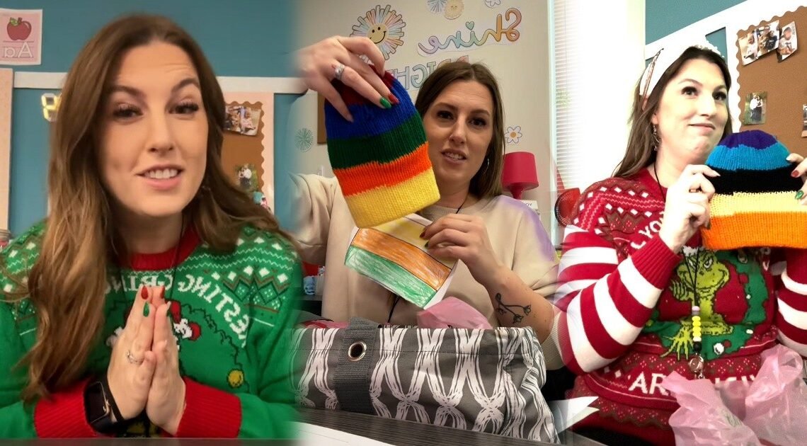 Maestra consciente a sus alumnos en Navidad con gorros originales | Noticias de México