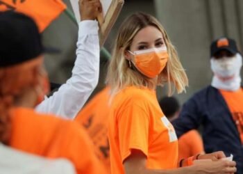 Mariana Rodríguez se registra con MC por la alcaldía a Monterrey