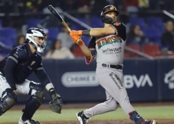 Dejan tendidos a los Naranjeros en extrainnings