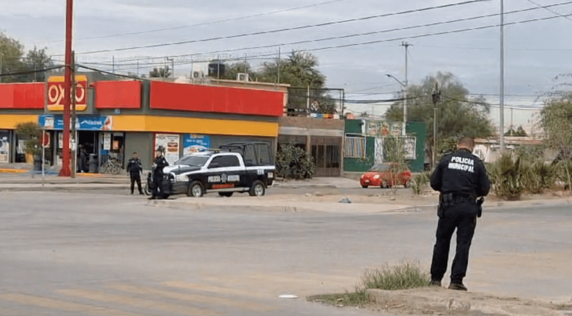 Revisión de vehículos y motociclistas en Hermosillo para detectar posibles vehículos robados