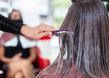 Advierten relación de productos para alaciar el cabello con el cáncer