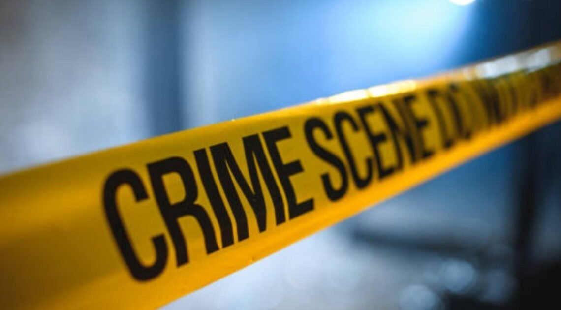 Hombre de NY de 61 años mata a su novia con un arma medieval y luego intenta quitarse la vida Hombre de NY de 61 años mata a su novia con un arma medieval y luego intenta quitarse la vida