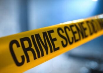 Hombre de NY de 61 años mata a su novia con un arma medieval y luego intenta quitarse la vida