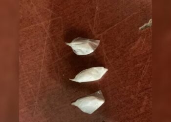 Detienen a portador de tres envoltorios de “droga” en colonia Buenavista