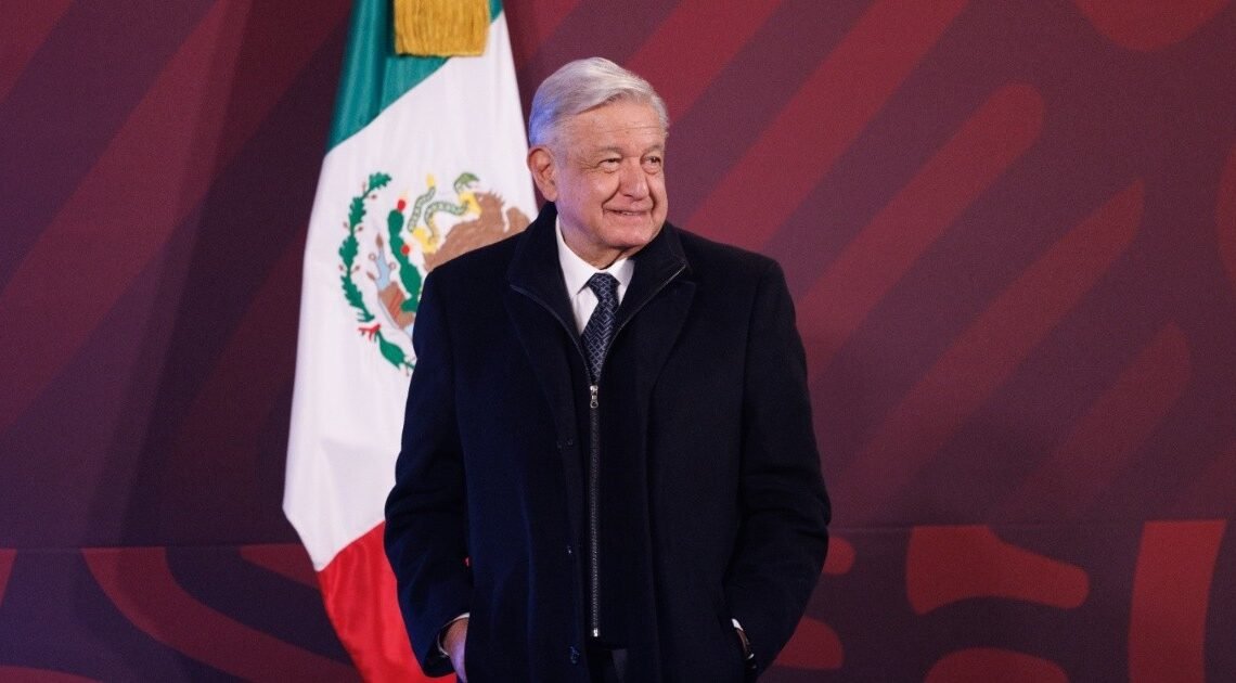 AMLO califica a Mariana Rodríguez como una “mujer exitosa” tras registrarse para la alcaldía de Monterrey
