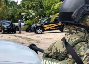 Recalan paquetes de droga en plena playa de Chabihau, Yucatán