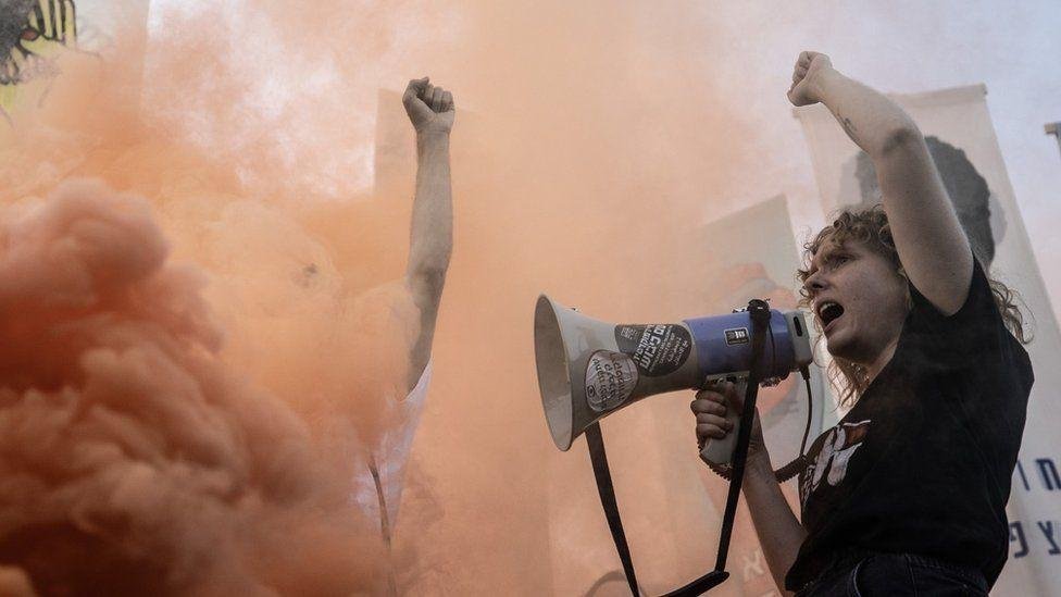 Una manifestante frente a la Corte Suprema en septiembre del año pasado.