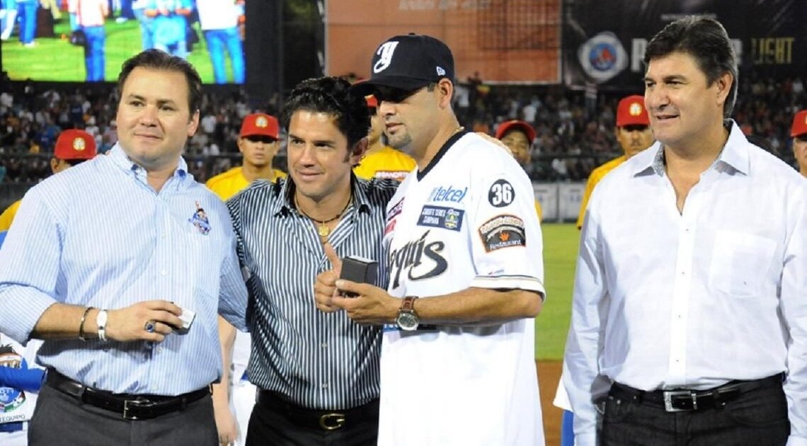 Ofrece ‘Chicote’ Ayala comprarle el equipo a presidente de los Yaquis Ofrece ‘Chicote’ Ayala comprarle el equipo a presidente de los Yaquis