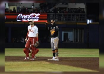 ¡Naranjeros más cerca de la final! Solo falta una victoria más vs Águilas