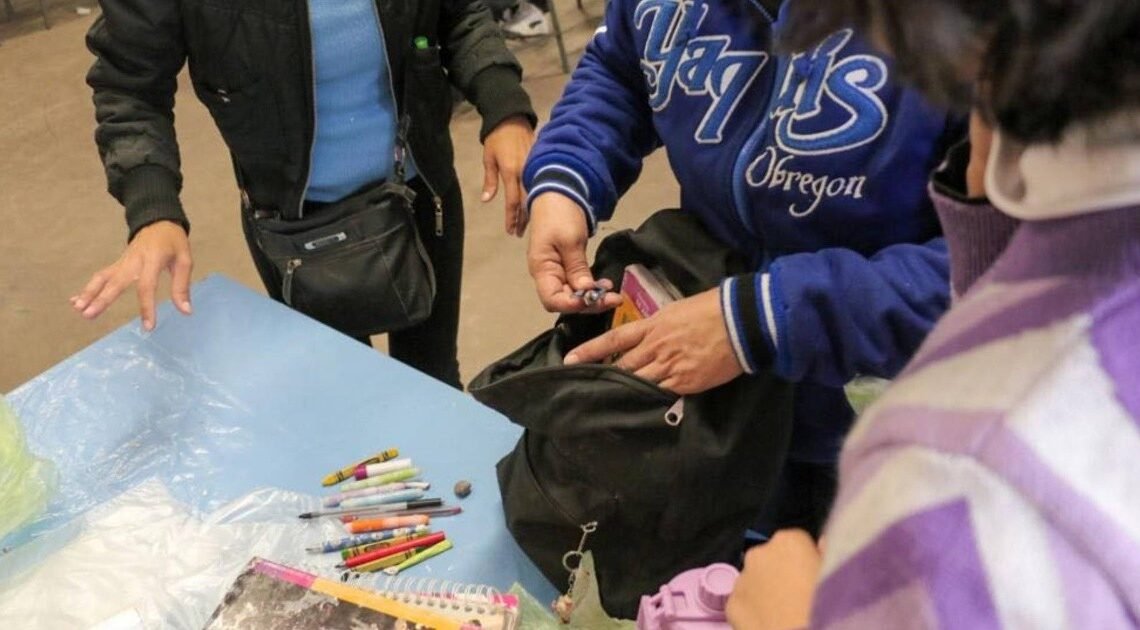 Vapeadores y armas punzo cortantes lo que más encuentran en operación mochila en Cajeme