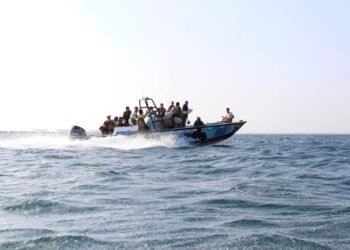 Hutíes de Yemen prometen “feroces represalias” tras ataques de EU y británicos en su contra