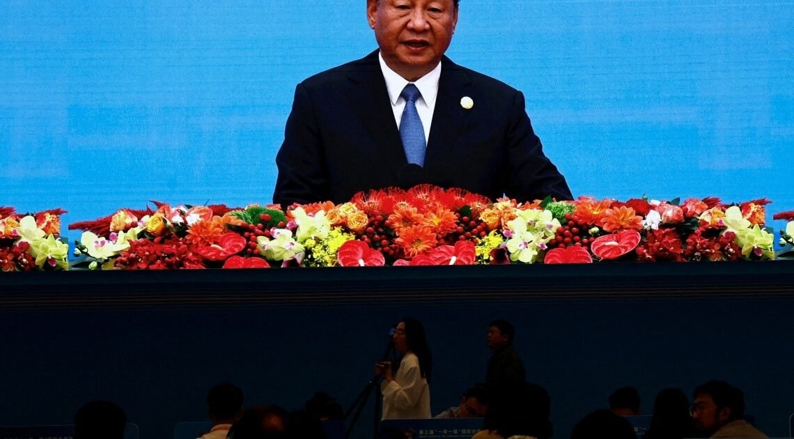 Xi afirma que China consolidará y potenciará la recuperación económica en 2024