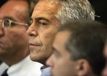 Revelarán documentos relacionados con el delincuente sexual Jeffrey Epstein, prevén señalen a Bill Clinton y el príncipe Andrew