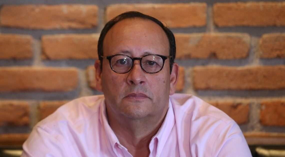 Industria restaurantera opera con déficit de personal: Lira
