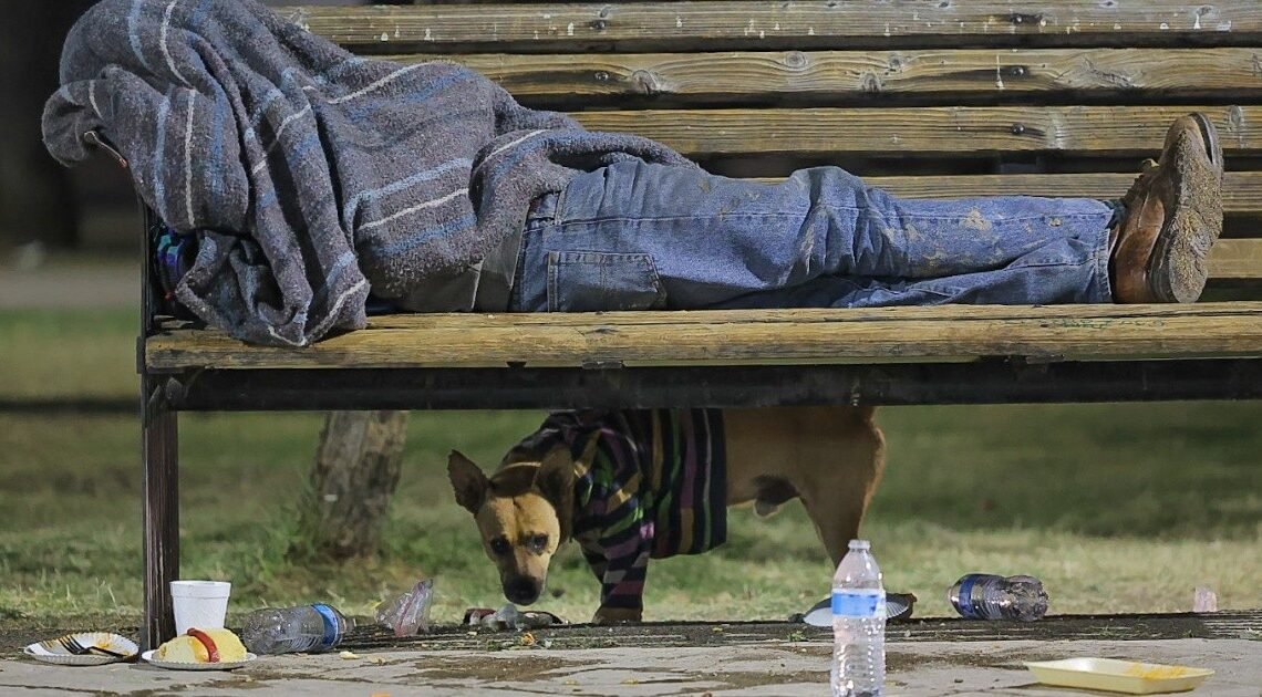 Realizarán colecta de ropa invernal y cobijas para habitantes de Las Cuevitas este sábado