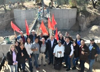 Hermosillo: Supervisa Antonio Astiazarán avances en puente peatonal de la colonia La Antorcha
