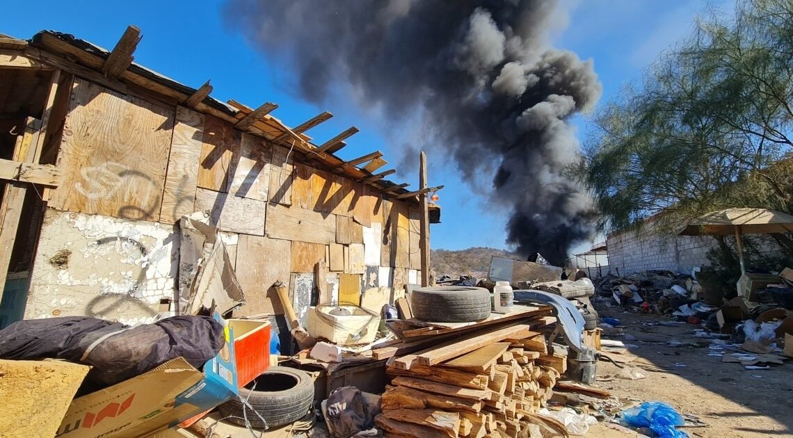 Queman basura en la Bella Vista