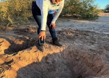 Madres buscadoras encuentran hasta 30 fosas clandestinas en Sonora