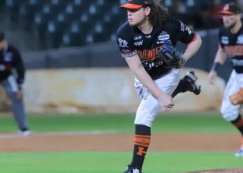 Naranjeros ganan el primero contra Mayos